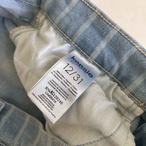 Kensie Blue and White Striped Straight Leg Jeans - Picture 6 of 6